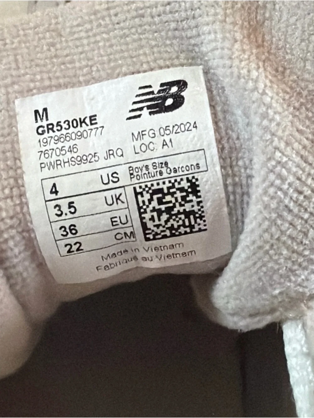 New Balance 530 Tennis Shoes Sneakers Youth Unisex Sz Girl Boy 4 GR530KE Grey - Picture 9 of 9